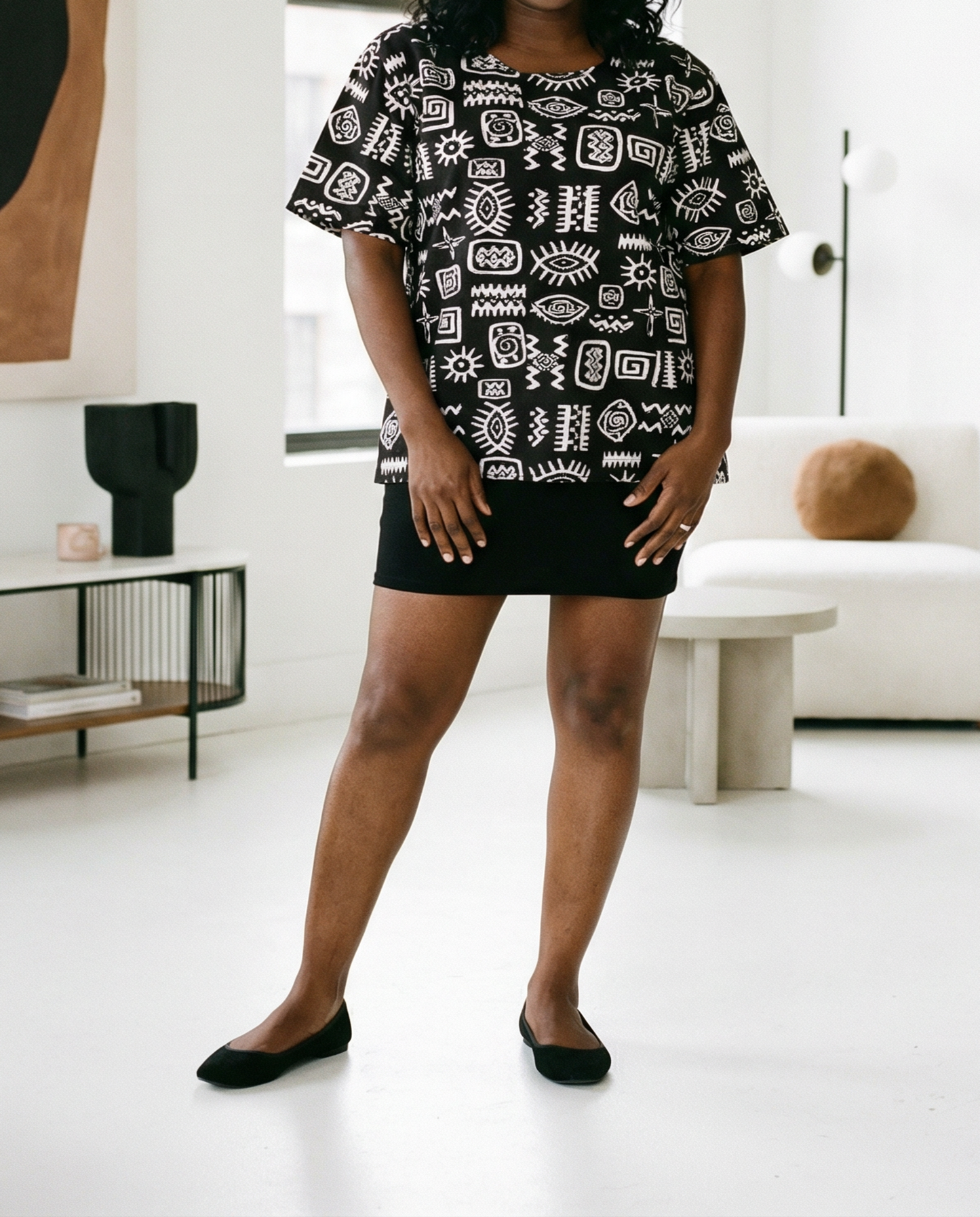 Women's Short Sleeve Black/White African Print Top