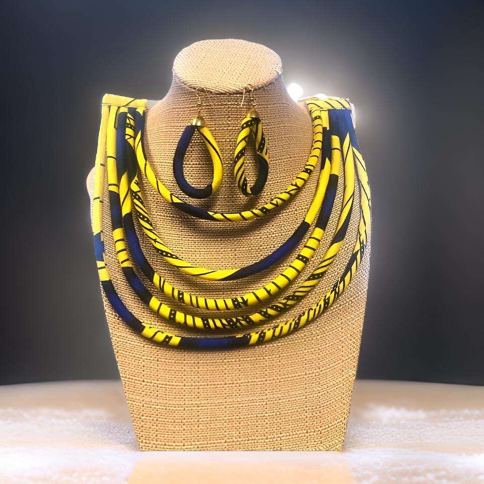 African Print Convertible Clutch Purse w/Matching Necklace & Earrings