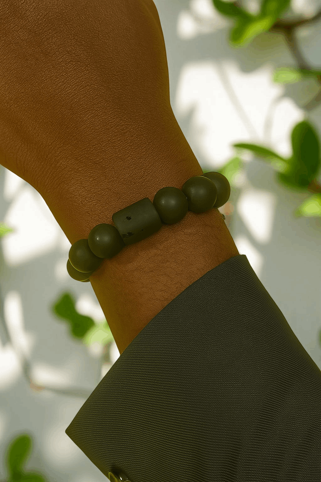 Men's African Glass Black Bead Bracelet.