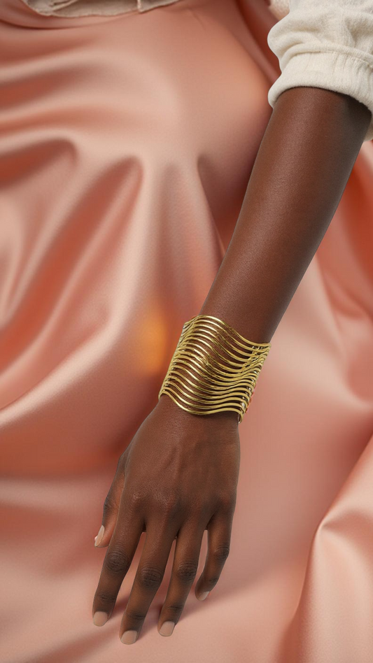 Curvy Gold Bracelet