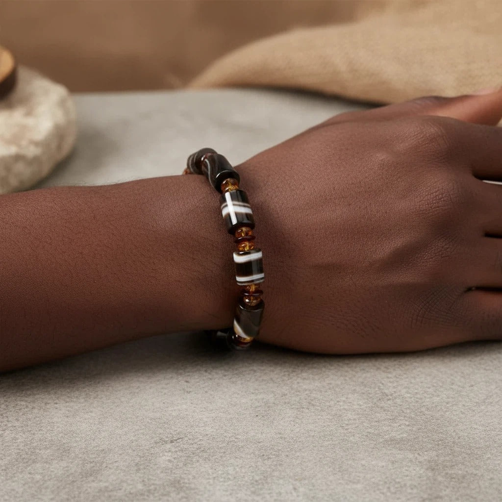 Title: Midnight Ember Agate Men’s Stretch Bracelet